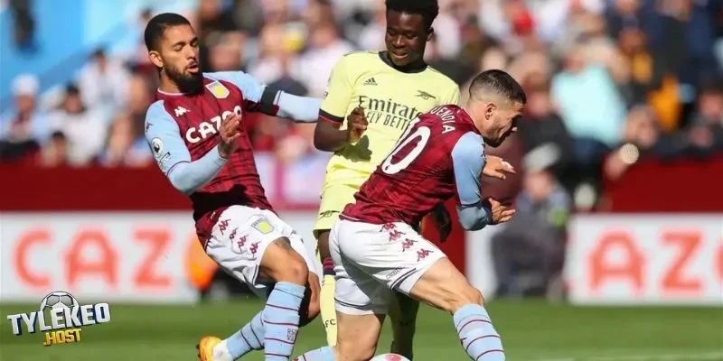 Đội bị dẫn dễ chơi liều lĩnh tạo nên thế trận mở ở hiệp 2