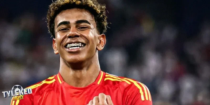 Lamine Yamal nhận áo số 10 khiến giới cá cược chú ý đặc biệt