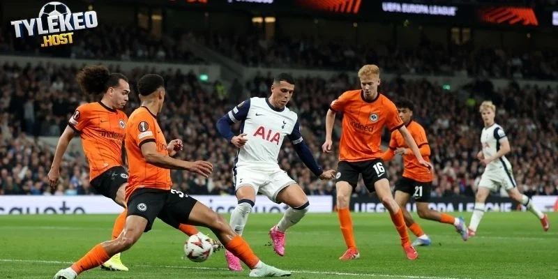 Phong độ cặp đấu Porto vs Rangers có sự khác biệt