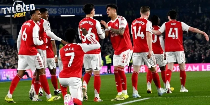 Arsenal và bài toán nhân sự khó giải